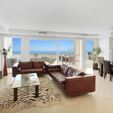 Apartment Heaven Penthouse 405