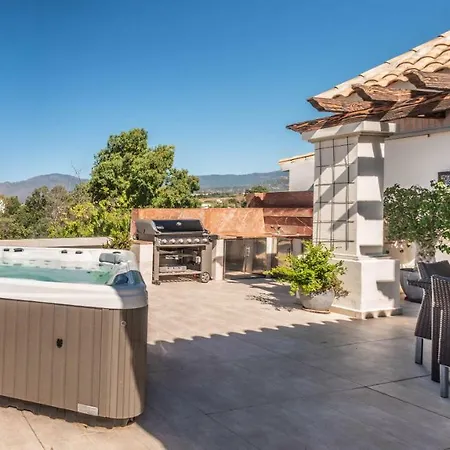 Apartment Heaven Penthouse 405 *