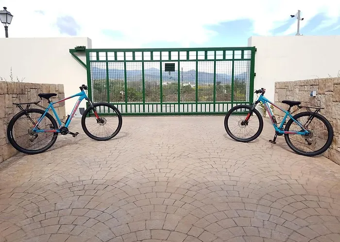 アパート Heaven Penthouse 405 エステポナ