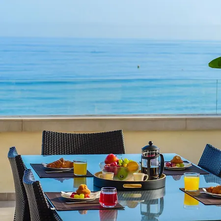 Apartment Heaven Penthouse 405 *