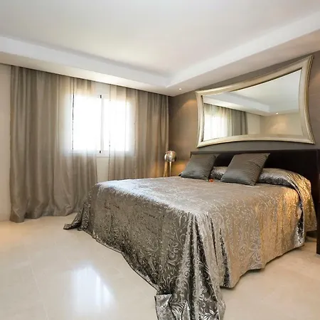 Διαμέρισμα Heaven Penthouse 405 Εστεπόνα
