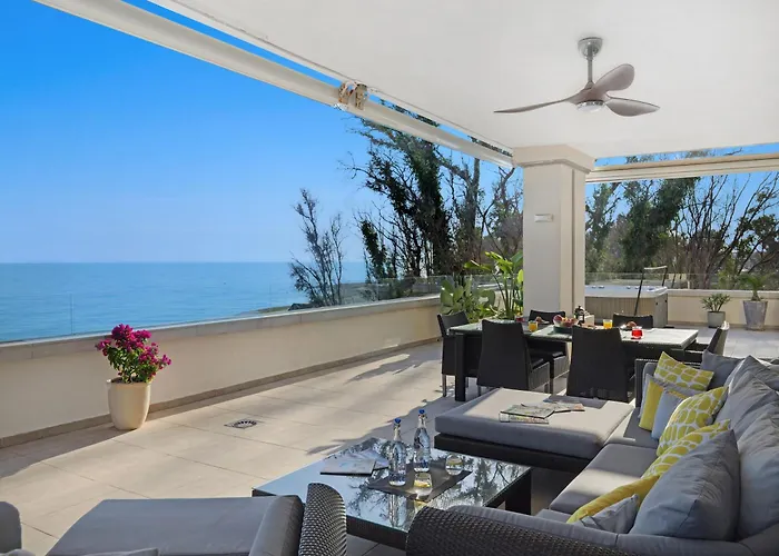 Apartment Heaven Penthouse 405