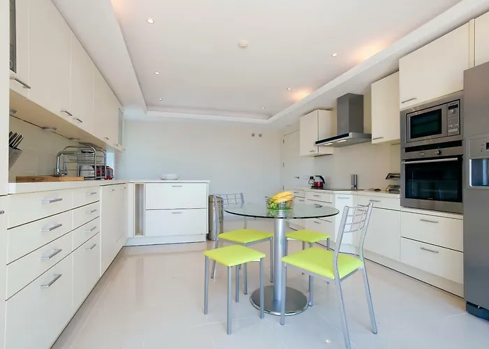 Heaven Penthouse 405 * Estepona